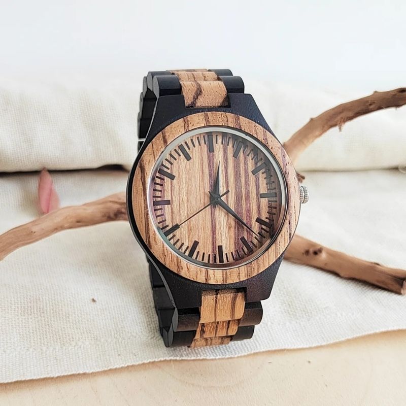 Holzuhr Unisex – Waldlinie